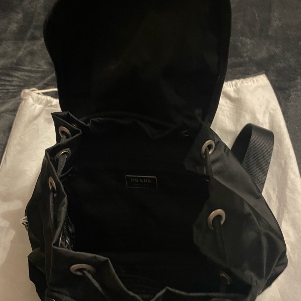 Prada backpack - Picture 3 of 3